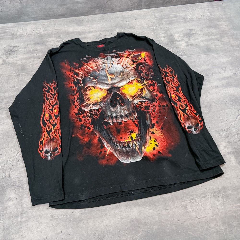 Vintage VTG Y2K 2000's 00's Spiral Flame Skull Grunge Goth Long Sleeve T-Shirt